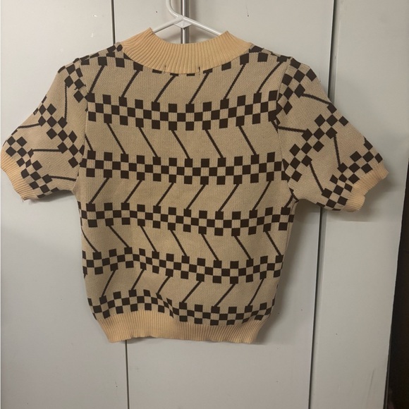 Vintage Tops - Retro Cream and Brown Geo Patterned Short Sleeve sweater Top